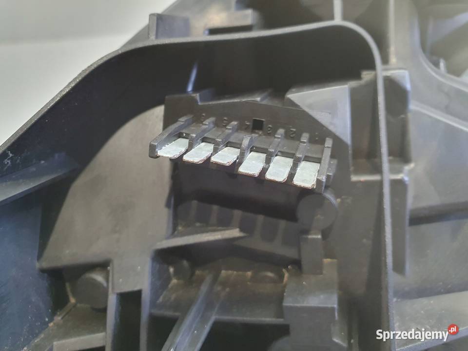 TYLNA LAMPA PRAWA Opel Astra H III lift HB 0610r Rudka sprzedam