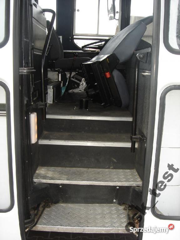 Do Autobus Jelcz PR nieuszkodzony