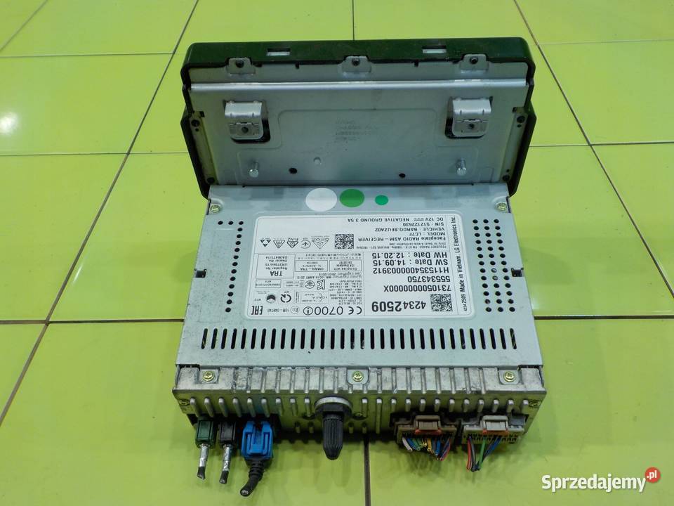 OPEL CORSA E 14 B 16r HB 5D wyswietlacz radio Suków sprzedam