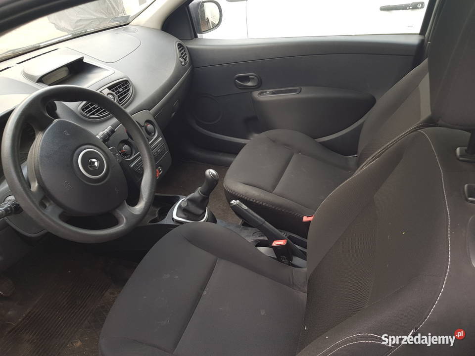 Syndyk sprzeda RENAULT CLIO SOCIETE WA 91970 254727km