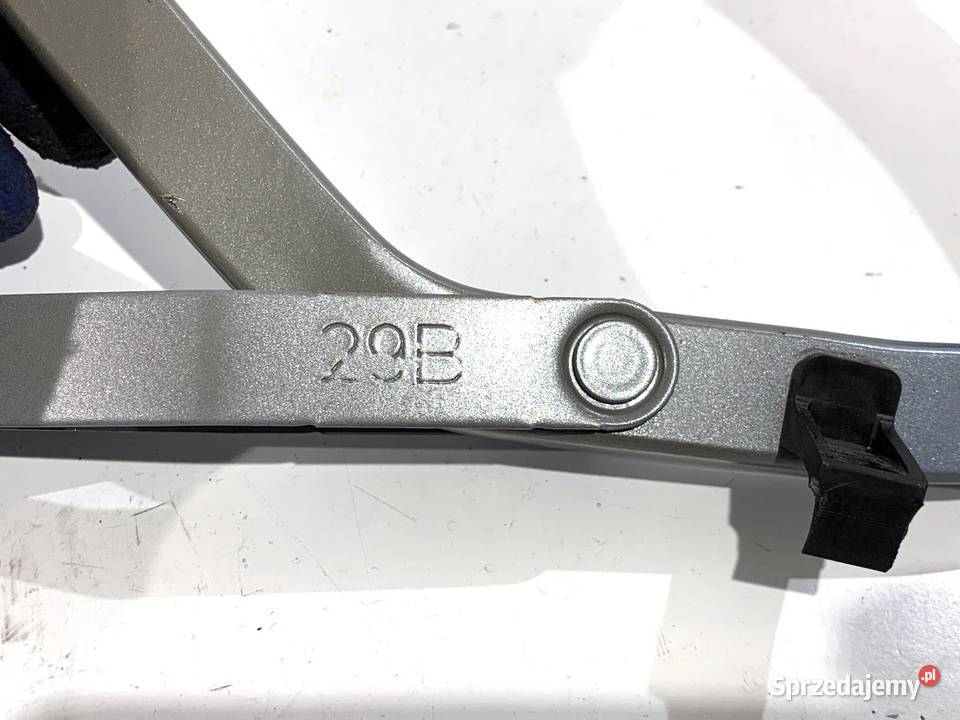 ZAWIAS KLAPY LEWY TYŁ TOYOTA COROLLA E21 sprzedam