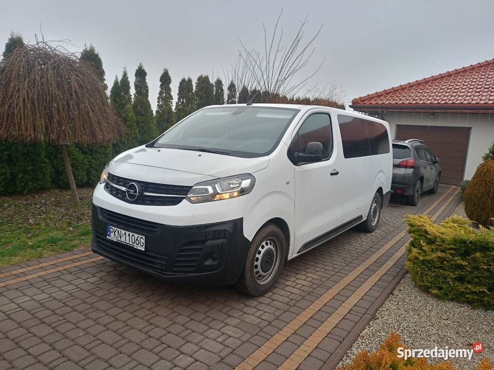 Opel Vivaro wersja long 9 osób VAT 23 Rok produkcji 2022 Vivaro Głodno