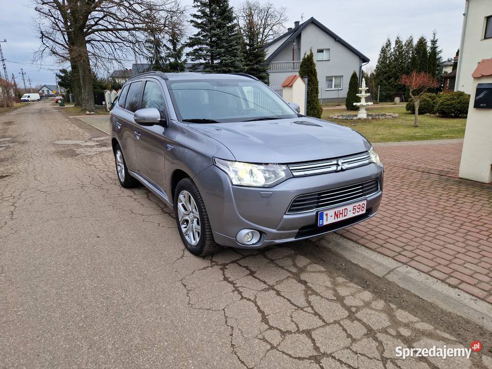 Mitsubishi Outlander 20 PHEV Instyle 4X4 mazowieckie Nadma