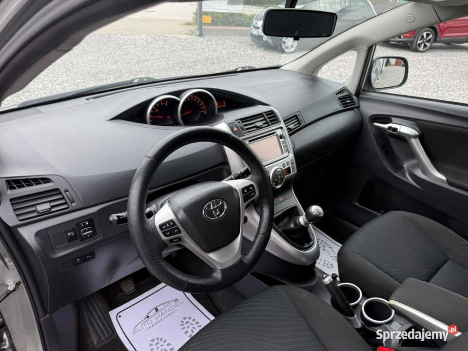 Toyota Verso Kamera Navi Niemcy Zarejestrowany ogranicznik prędkości łódzkie Paradyż
