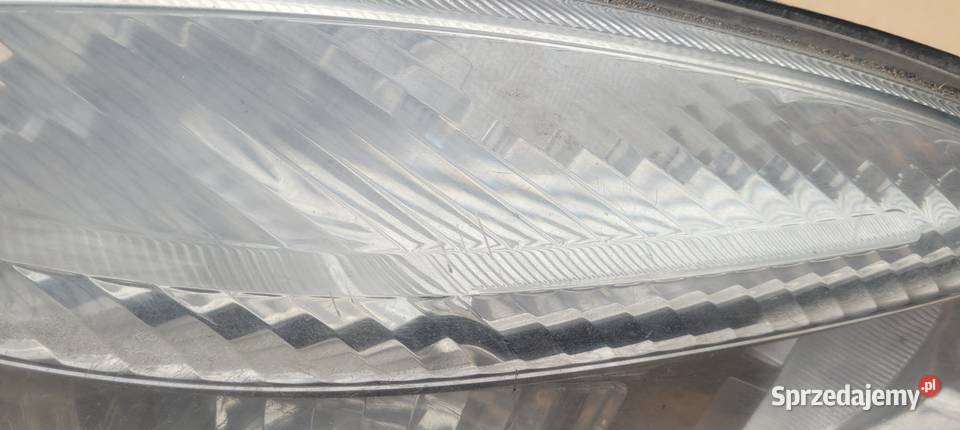 SKODA FABIA II LAMPA PRZEDNIA PRAWA REFLEKTOR osobowe Ruda Śląska