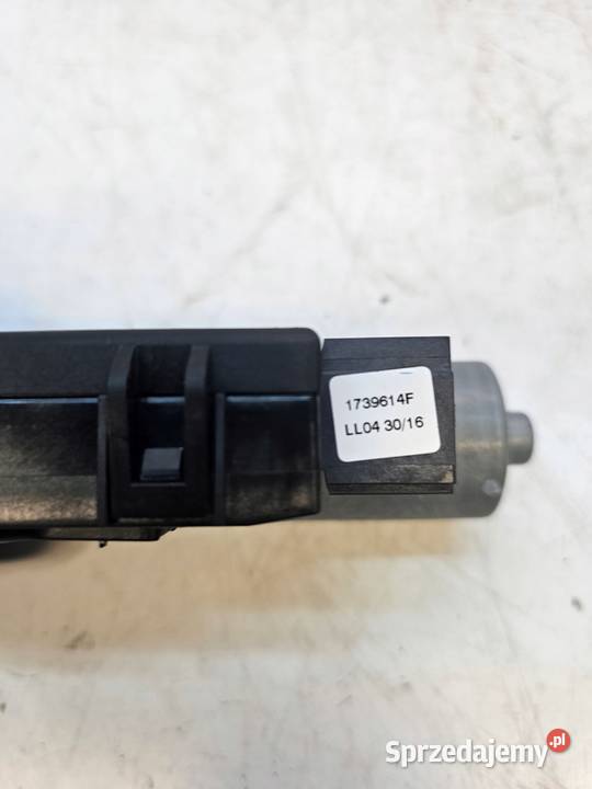 SILNICZEK SZYBERDACHU AUDI A4 B9 A5 8W 3G5877795 osobowe Przystajń