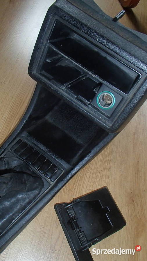 tunel środkowy z mieszkiem VW Golf II 2 MK2 Rok produkcji 1991 Katowice