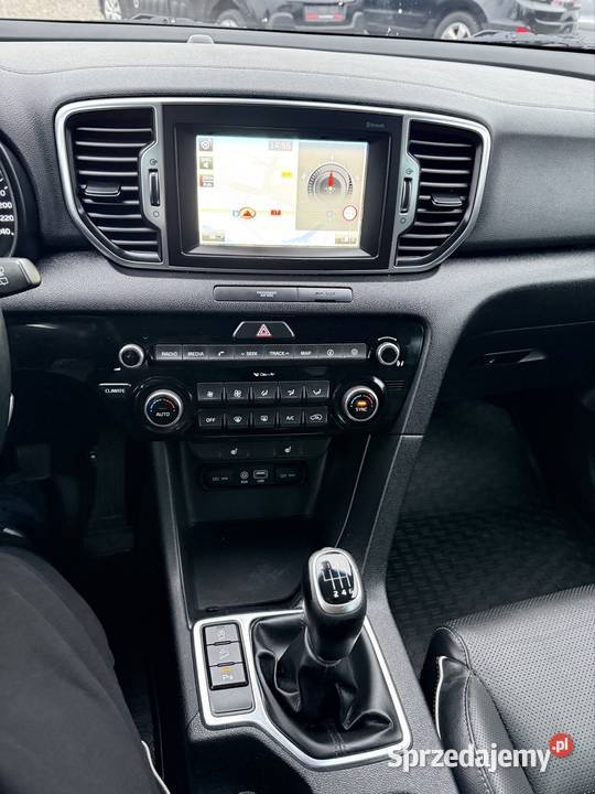 Kia Sportage 16 benzyna 2016r podgrzewane fotele Tomaszów Lubelski