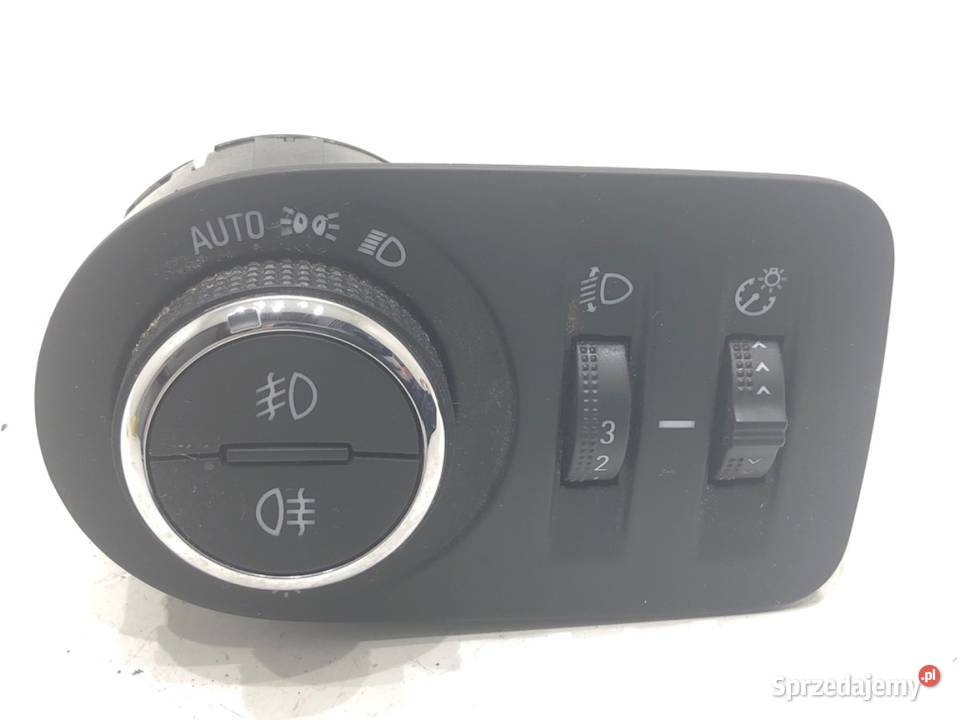 WŁĄCZNIK ŚWIATEŁ OPEL COMBO D 39085924 PRZYCISK