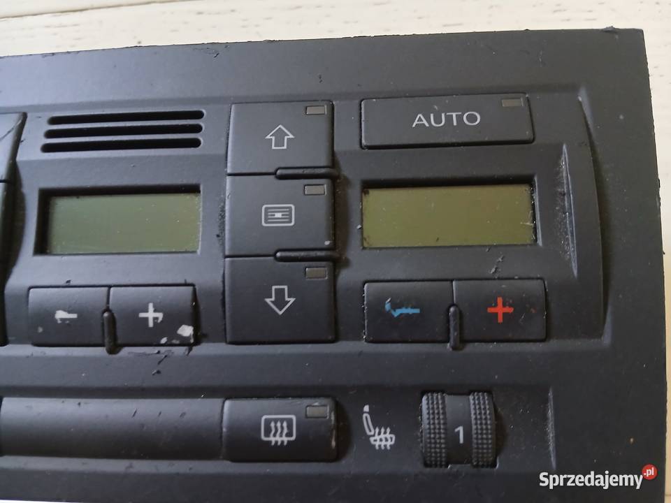 Panel Klimatronic Audi A4 B6 B7 grzane fotele Rok produkcji 2003 Szczerbice