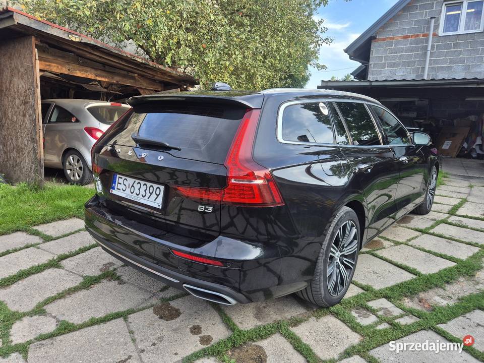 Volvo V60 B3 20 benzyna Mild hybrid automat w Skierniewice sprzedam