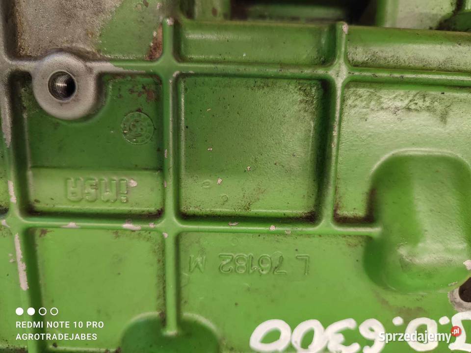 Pokrywa skrzyni biegów John Deere 6300 L76182 wielkopolskie Wilkowo
