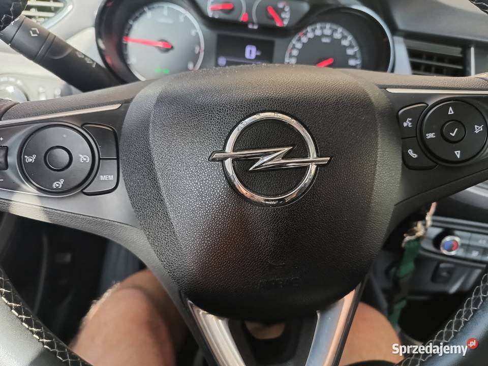 Opel crossland x 12 b mały przebieg lubelskie Wołoskowola
