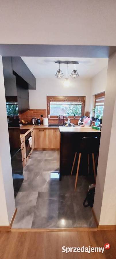 Sprzedam dom Jędrzejów Świętorkzyskie