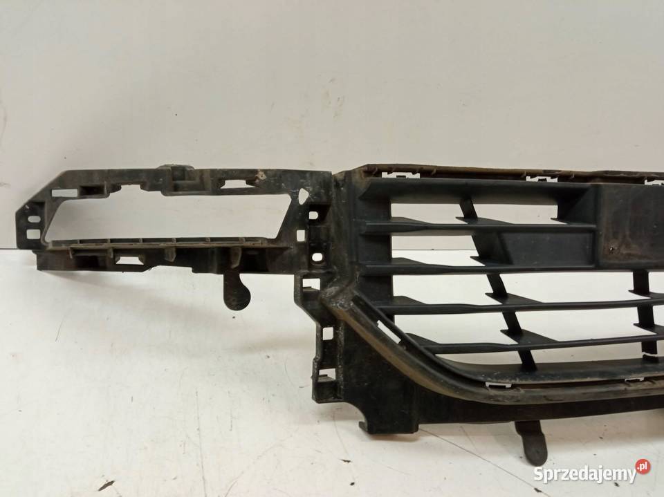 KRATKA ZDERZAKA ŚRODKOWA DOLNA LIFT 622547652R