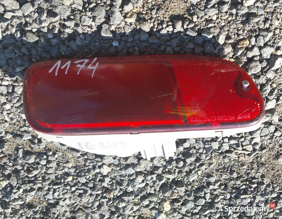 Suzuki Ignis lampa tył w zderzak przeciwmgielna Lampy tylne Byków sprzedam
