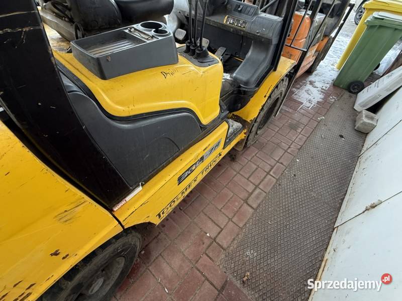 Wózek widłowy HYUNDAI model 30L7A syndyka Syndyk sprzeda Warszawa