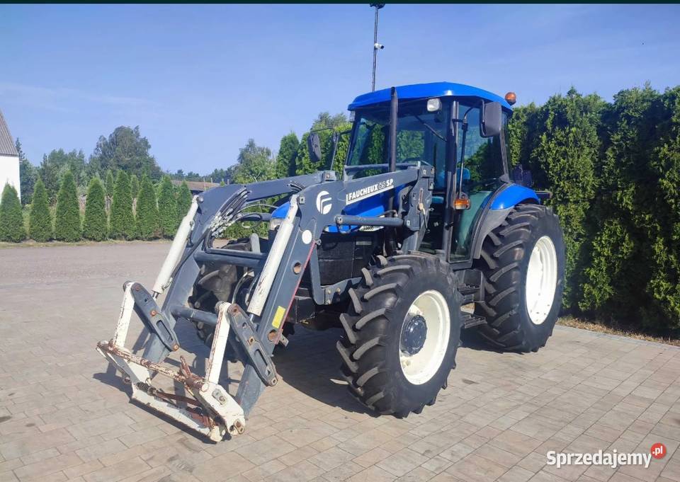 holland TD80D z ladowaczem Napęd 4x4 lubelskie Grabów Szlachecki