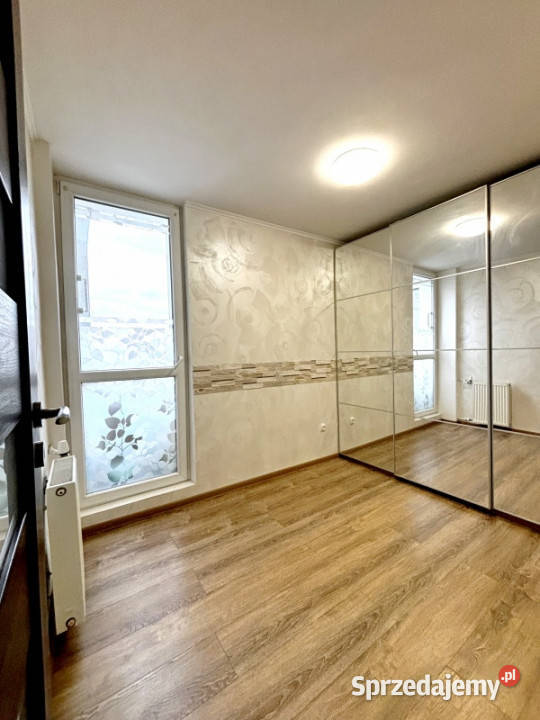 Sprzedam bezpośrednio gotówkę Warszawa Piętro 9