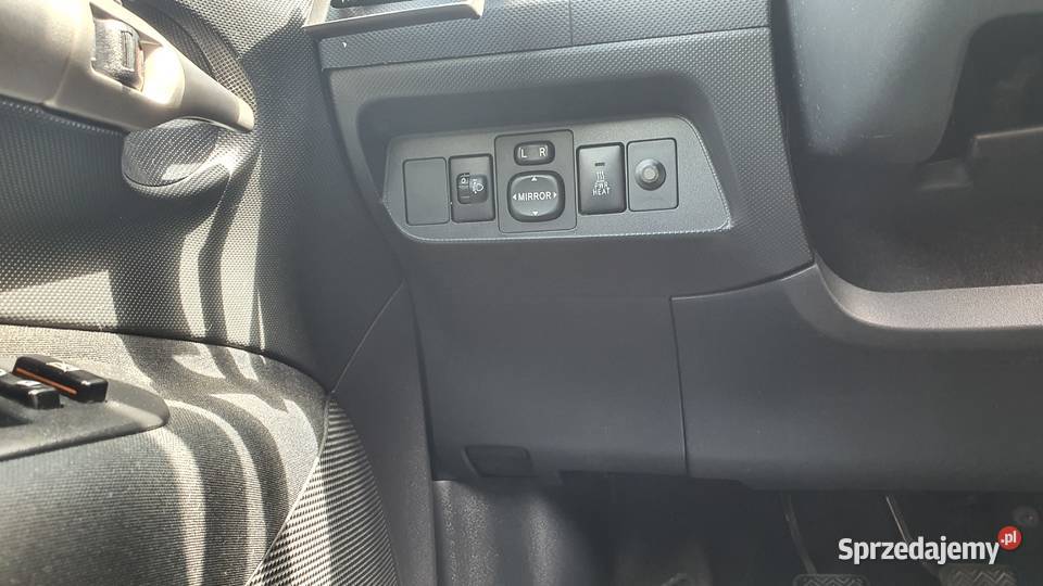 AURIS 122 SALON POLSKA ESP Auris Warszawa