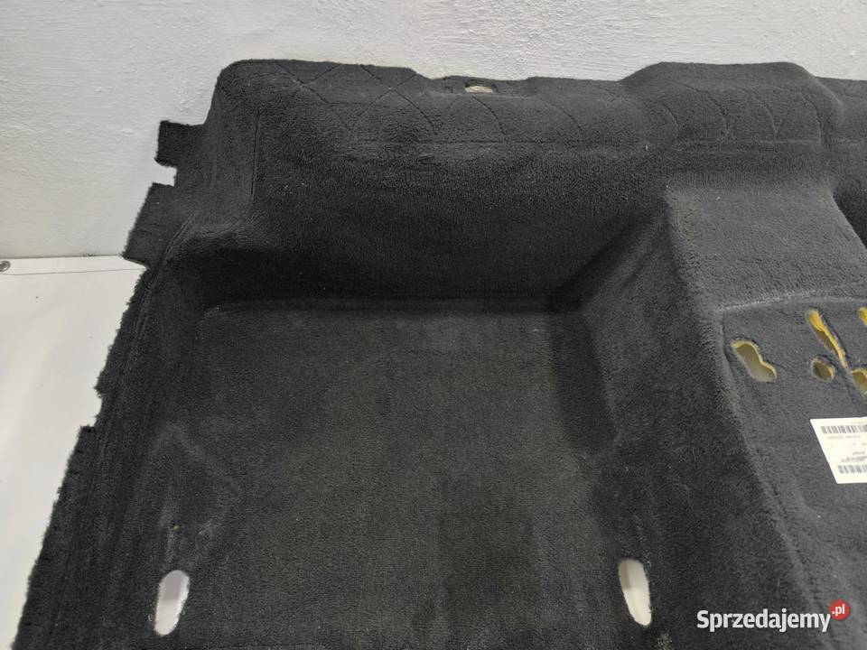 DYWAN WYKŁADZINA PODŁOGA TYŁ BMW E61 wielkopolskie