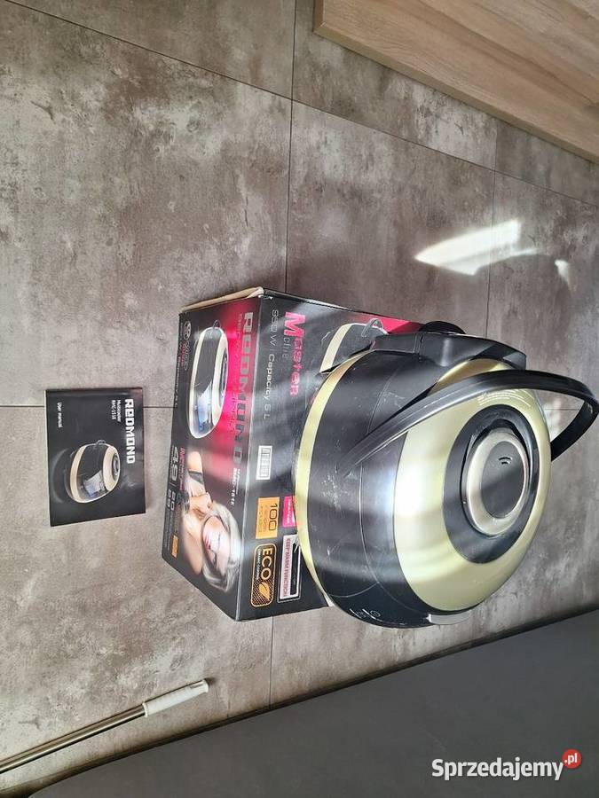 Redmond Wielofunkcyjny multicoocer RMC 151E