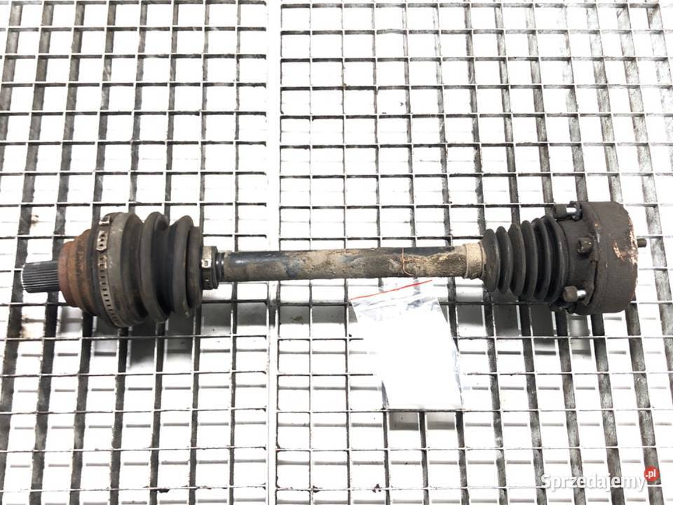 PÓŁOŚ LEWY PRZÓD VW JETTA III 20 150 0413