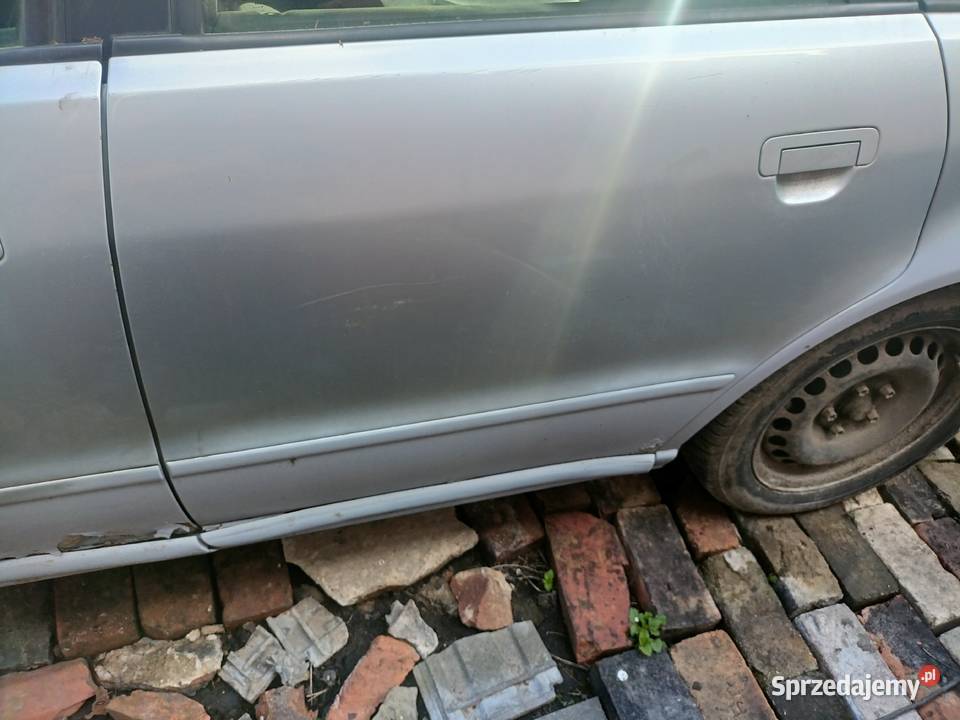 Drzwi Gołe Tył Lewy LY7M Audi A4 B5 a13 sprzedam