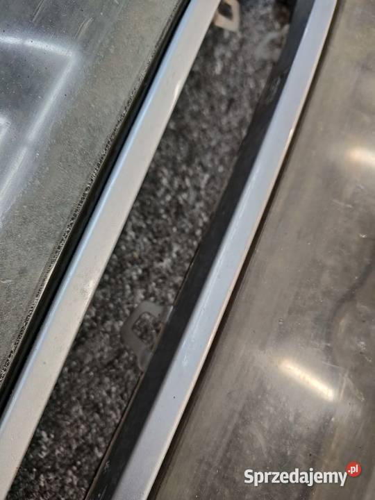 Listwy pod lampy BMW E39 LIFT szare silver Kielcza sprzedam