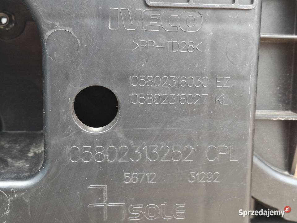 IVECO DAILY LIFT 19 ZDERZAK PRZÓD LEWY PRAWY Bieleń
