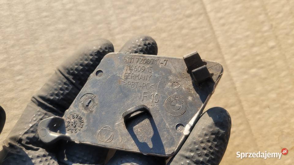 BMW F10 F11 ZAŚLEPKA HAKA HAK ZDERZAK PRZÓD śląskie