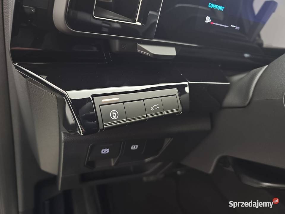 AUSTRAL 12 ETech Full Hybrid 200 Iconic esprit