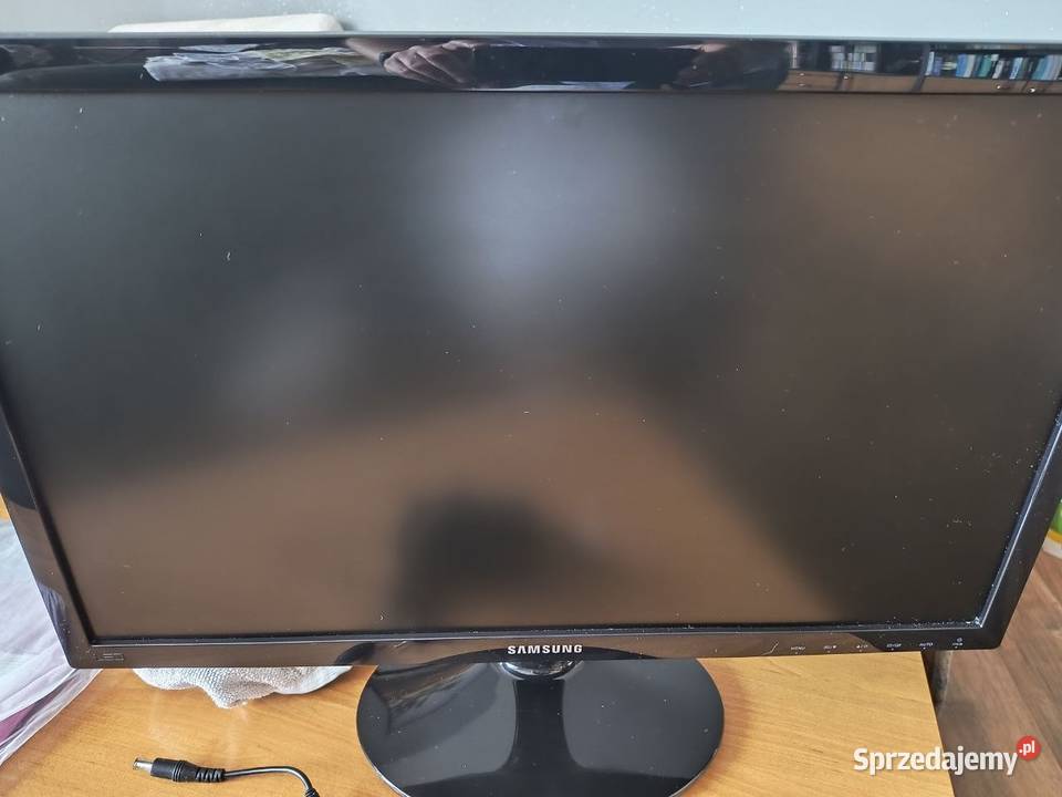 Monitor Samsung Full HD 19201080 S22D300