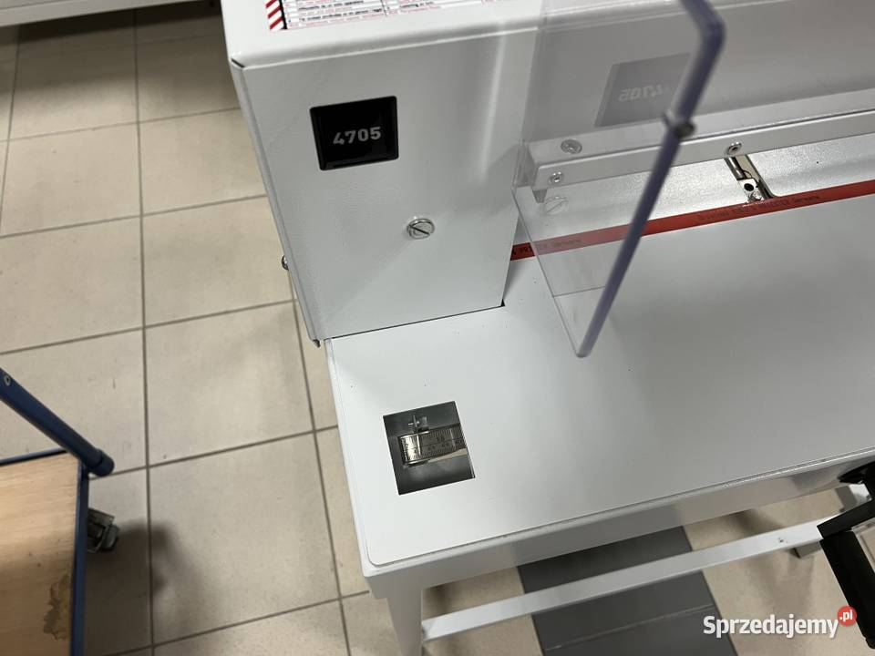 Gilotyna do cięcia papieru Ideal 4705 Radom