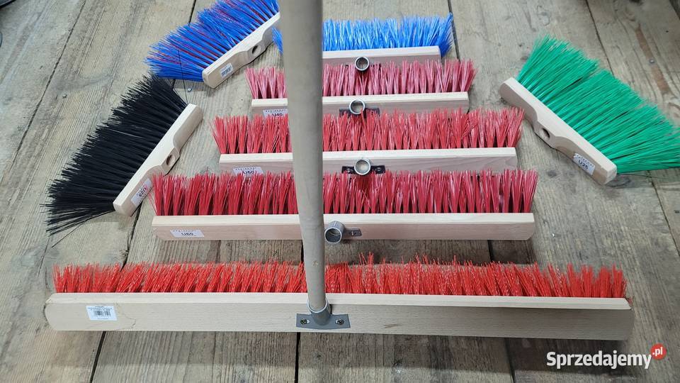 Zamiatacz ulicówka z drewnianym trzonem 1000 mm Wieliczka