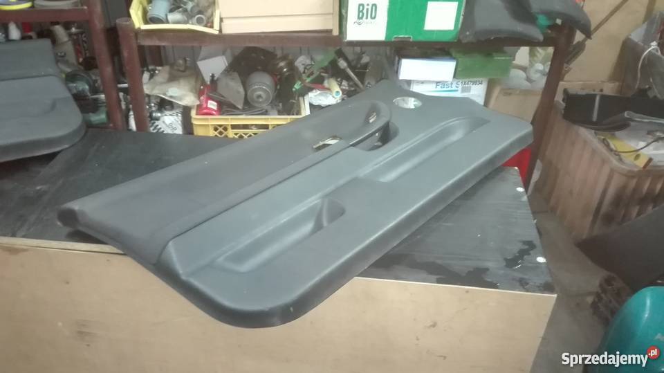 Boczki BMW E36 Coupe tapicerki samochodowe sprzedam