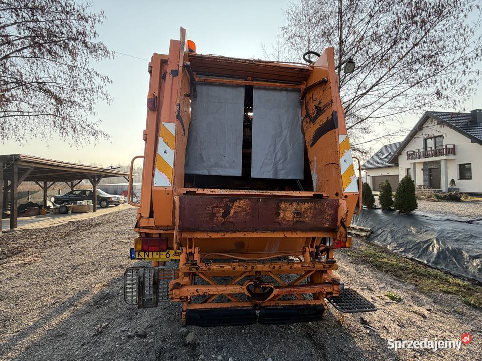 Jelcz 422 Śmieriarka 1999 zabytek Grójec