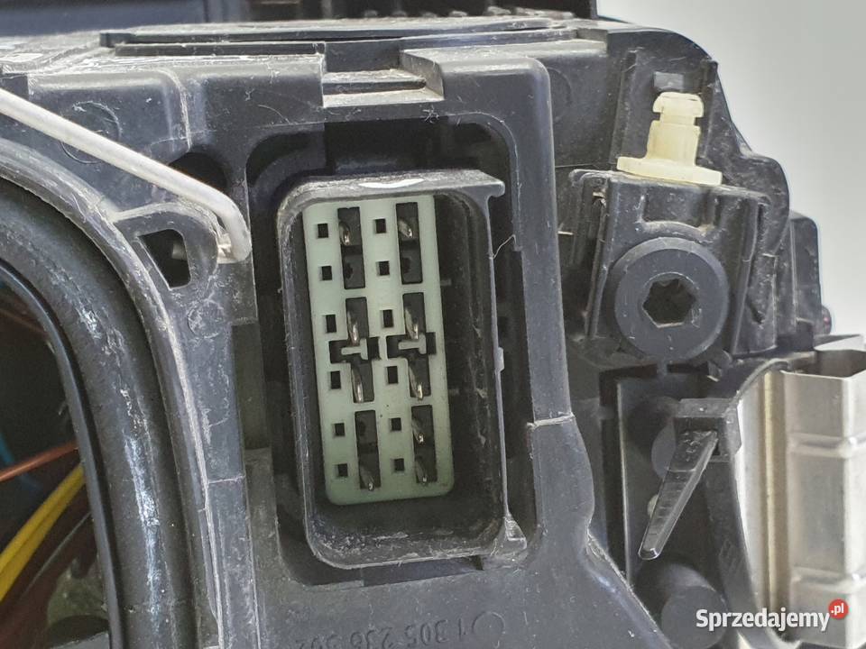 Volvo S40 II V50 LIFT XENON PRZEDNIA LAMPA LEWA Janów