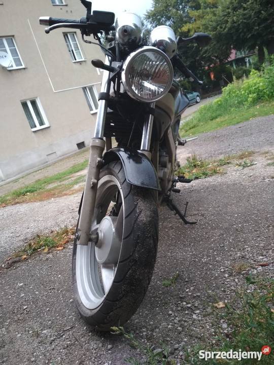 SPRZEDAM Daelim Roadwin 125 NIE cbrcbf yzf rs 15KM Zduńska Wola