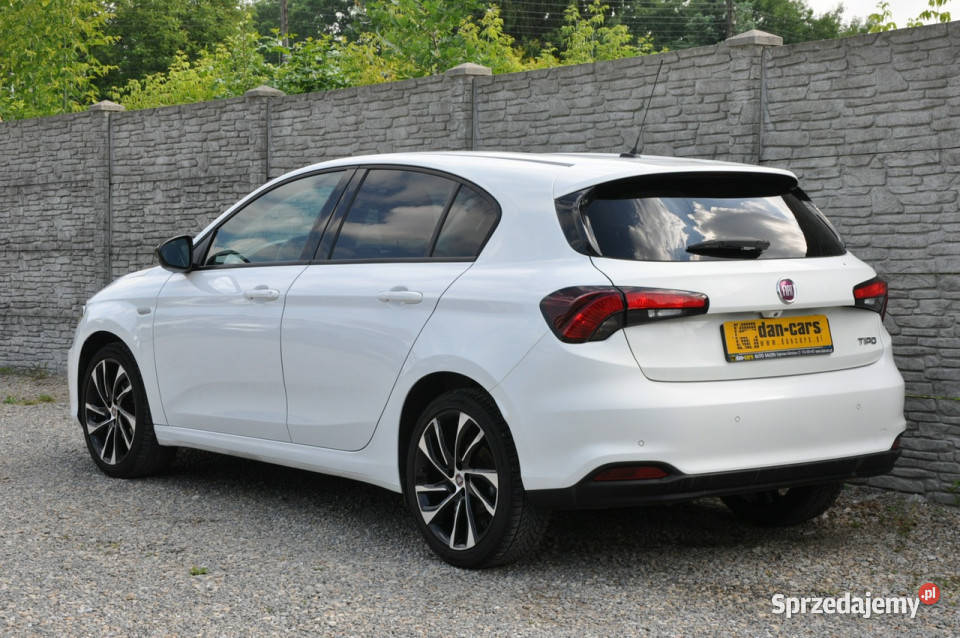 Fiat Tipo 14 120 TJet hatchback LED Navi Kamera Dąbrowa Górnicza
