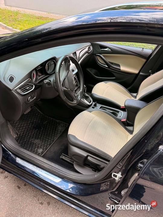 Astra sports tourer 14 150 automat Navi elite Warszawa