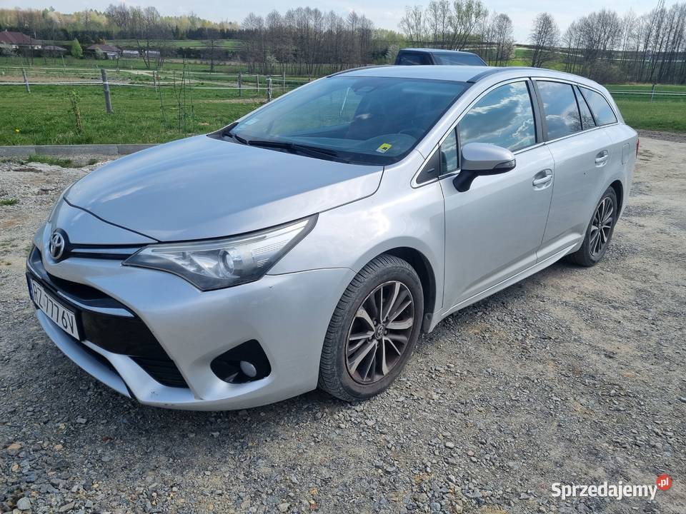 Toyota Avensis Kombi 20 d4d Salon Polska t29 możliwa zamiana Giedlarowa