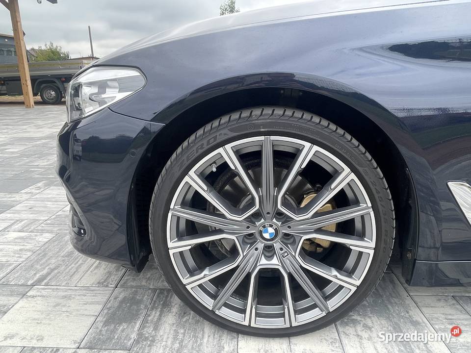 BMW 520d xDrive G30 Felgi Seria 7 2022 CarPlay Rok produkcji 2018 Grajewo