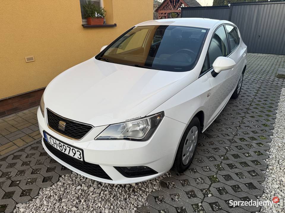Seat Ibiza 2015r 12 benzyna zarejestrowany w centralny zamek Chełm sprzedam