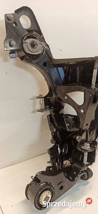 VOLVO V60 CC SANKI BELKA ZAWIESZENIA TYŁ osobowe sprzedam