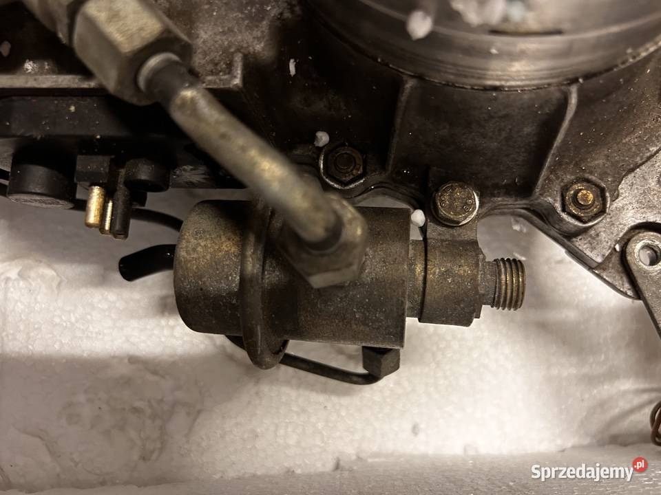 Mercedes 190 w201 Regulator ciśnienia paliwa Kraśnik