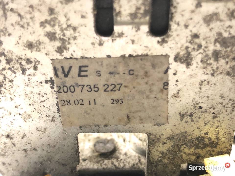 ZAMEK DRZWI LEWY PRZÓD DACIA DUSTER SUV podkarpackie