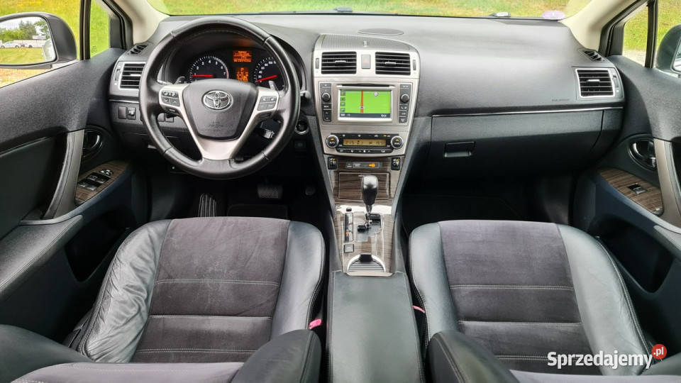 Toyota Avensis 18 16v 147 Automat NAVI Skóra centralny zamek