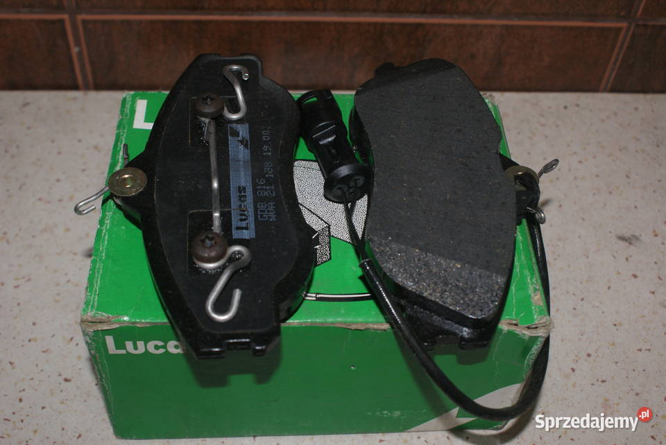 Klocek hamulcowy kpl przód AUDI 100 200 80 Białobrzegi