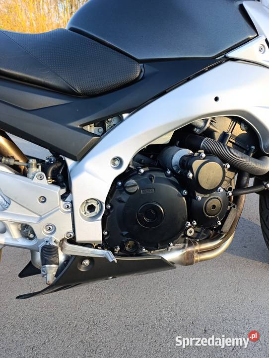 Suzuki GSR 600 Łączna